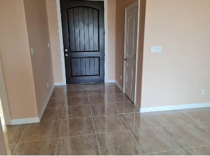 Building Photo - 1913 Ridgeway Cir