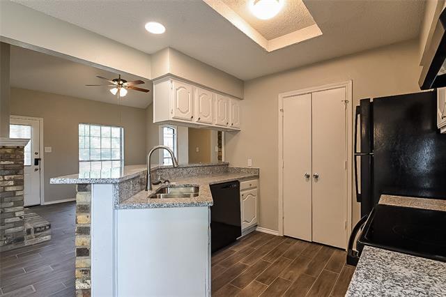 Building Photo - 103 Meadow Dr