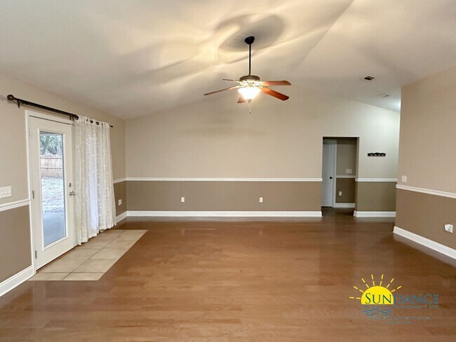 Building Photo - Beautiful 3 Bedroom Home in Milton!