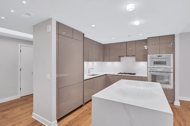 Building Photo - 1781 N Pierce St