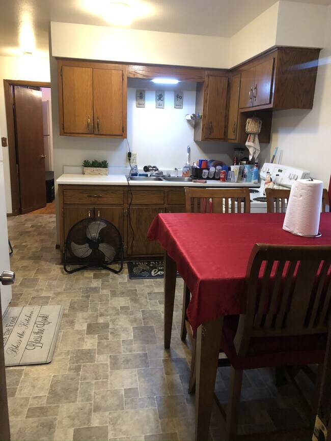 Building Photo - Bay View Duplex