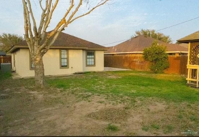 Building Photo - 12 Azalea St