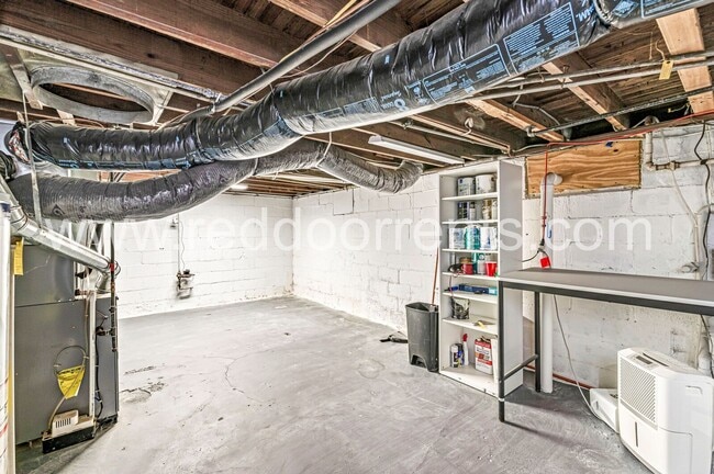 Building Photo - 1602 E 46th St