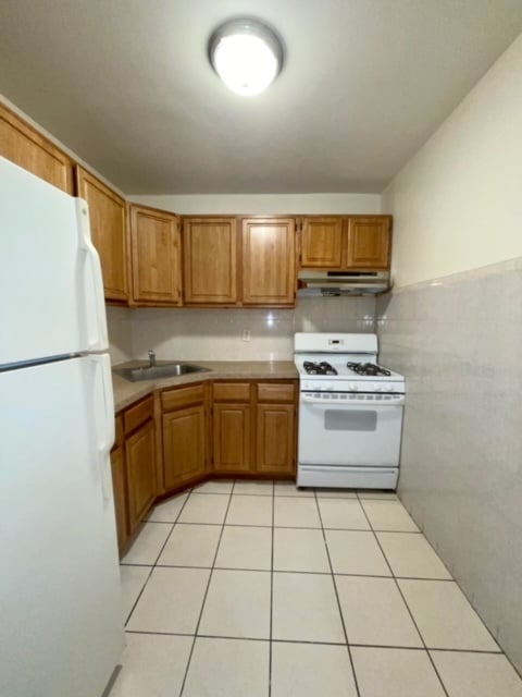 Building Photo - 7128 66th Rd