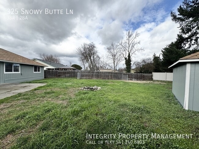 Building Photo - 325 Snowy Butte Ln