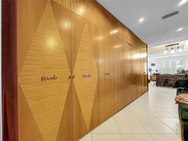 Building Photo - 3608 54th Dr W