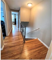 Building Photo - 172 S Seine Dr