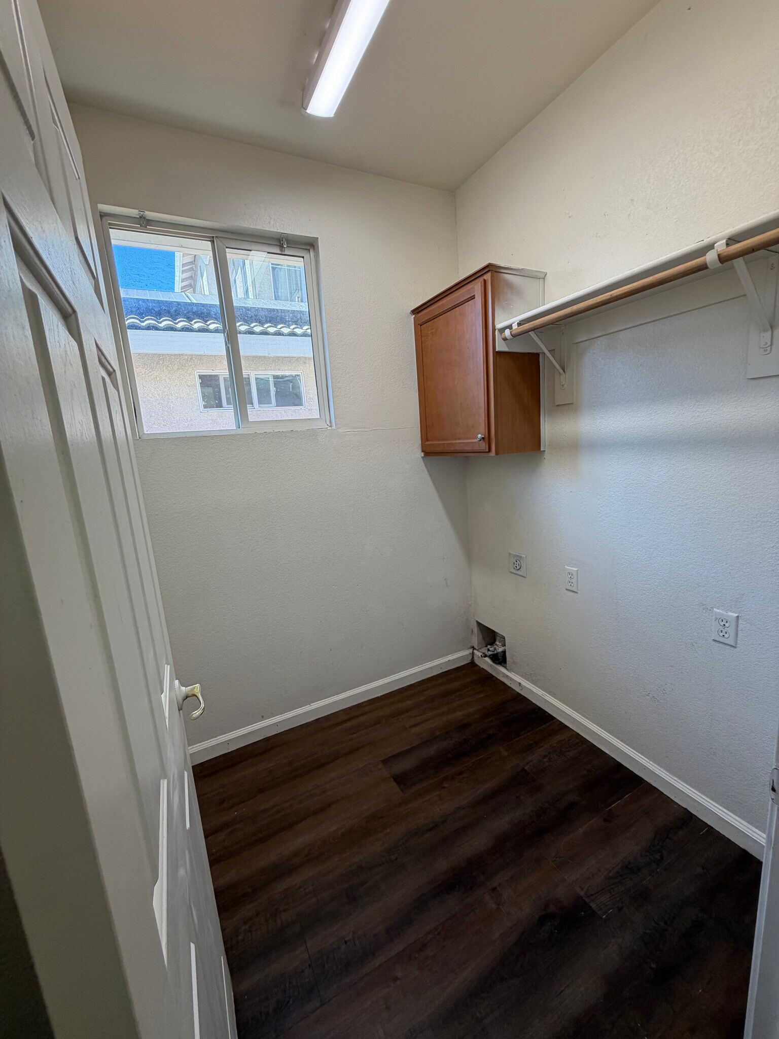 Building Photo - 3361 Rutherford Dr