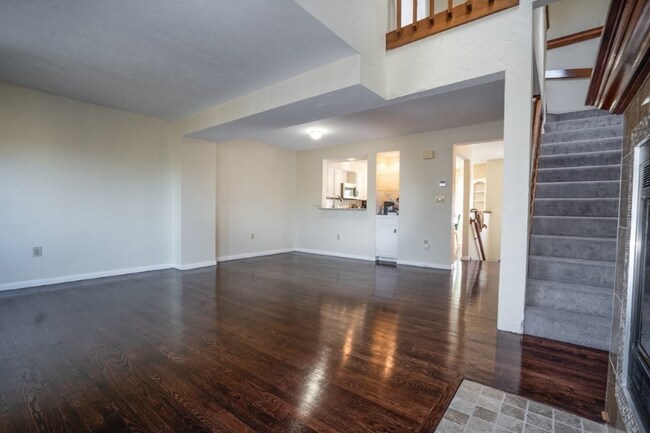 Building Photo - 117 Tall Oaks Dr