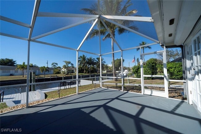 Building Photo - 4916 Viceroy St