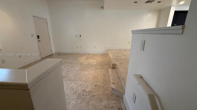 Building Photo - 2961 NE 185th St