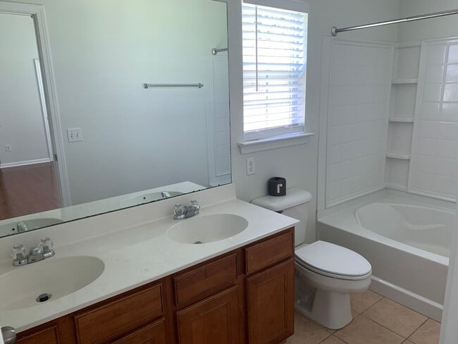 Building Photo - Hamilton Grove @Savannah Quarters off the Pooler Parkway