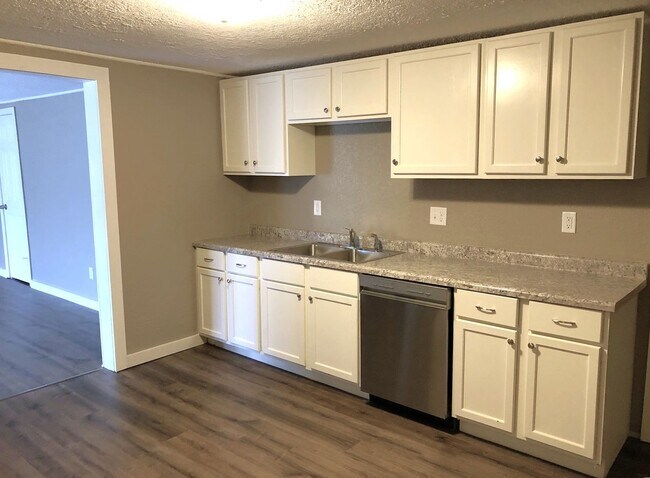 Building Photo - 1350 Sherman Ave