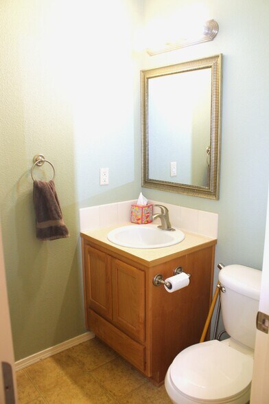 Building Photo - 5119 NE 90th St