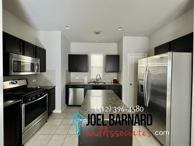 Building Photo - Available May 31: Blanco Vista Home with L...