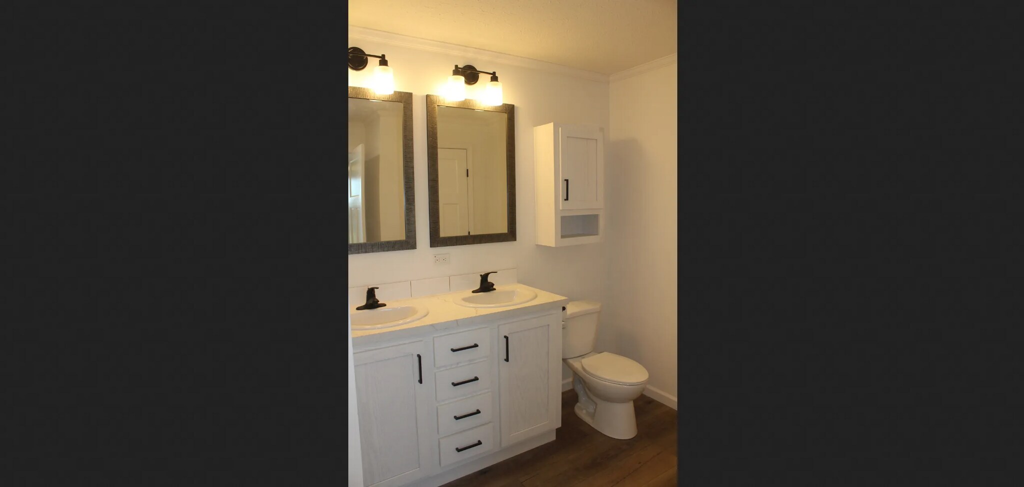 Building Photo - 3430 Sharon Ln