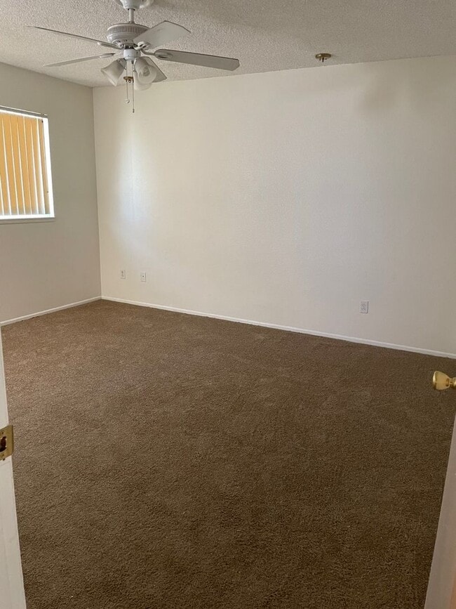 Building Photo - AVAILABLE NOW $200 off First Month Rent