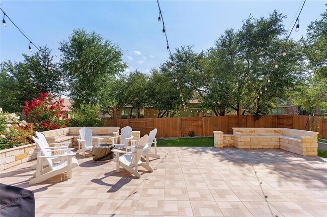 Building Photo - 228 Lockhart Lp