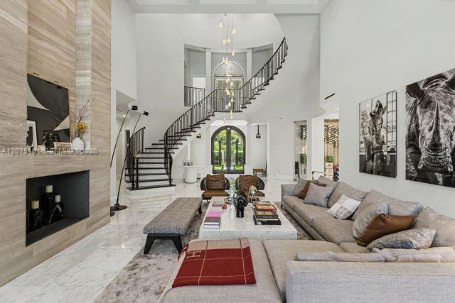 Building Photo - 2627 Castilla Isle