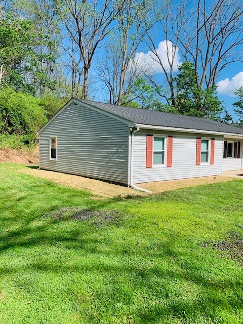 Building Photo - 7413 Spout Hill Rd
