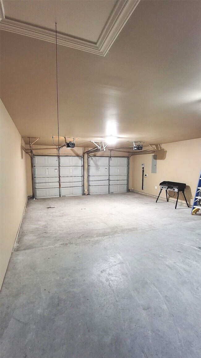 Building Photo - 10615 Cortland Ridge Ln