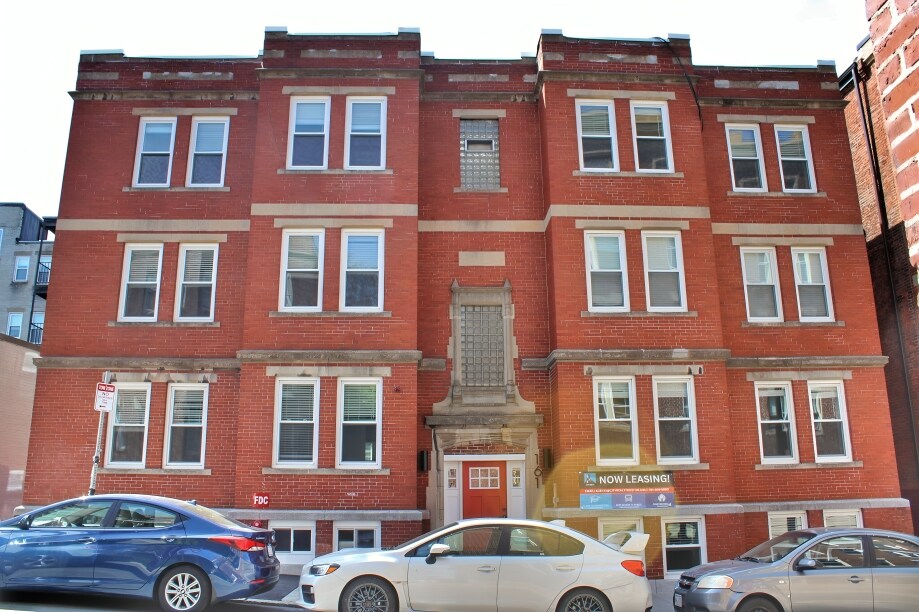 Building Photo - 165 Allston St