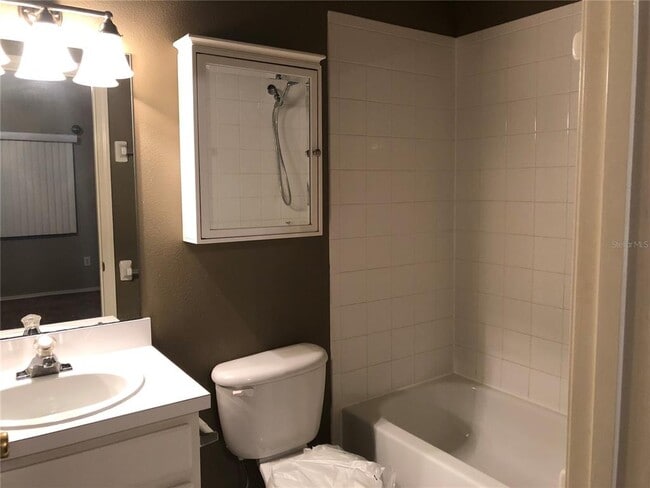 Building Photo - 2302 Lake Woodberry Cir