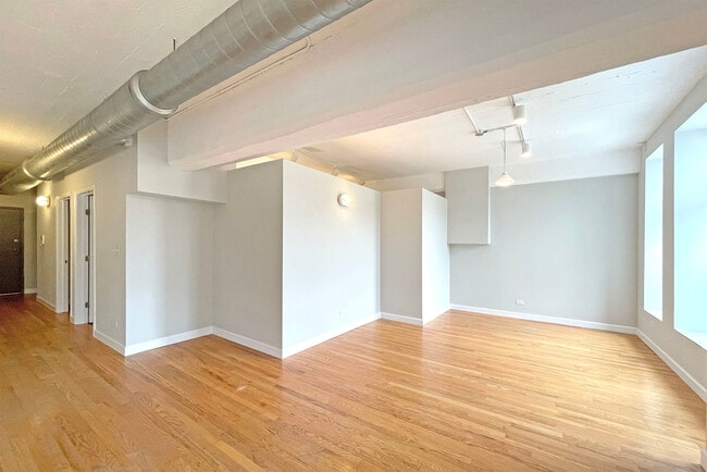 Building Photo - 1846 S Loomis St