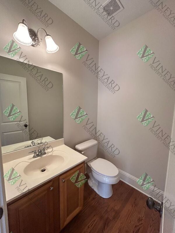 Building Photo - 883 Mountain View Terrace NW