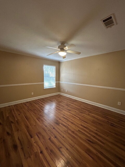 Building Photo - 2625 Weeping Willow Ln
