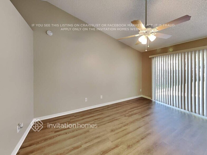 Building Photo - 9671 Fox Hearst Rd