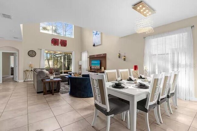 Building Photo - 8802 Bamboo Palm Ct