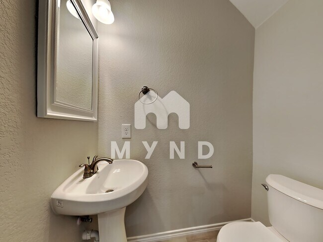 Building Photo - 14986 Bonham Ln