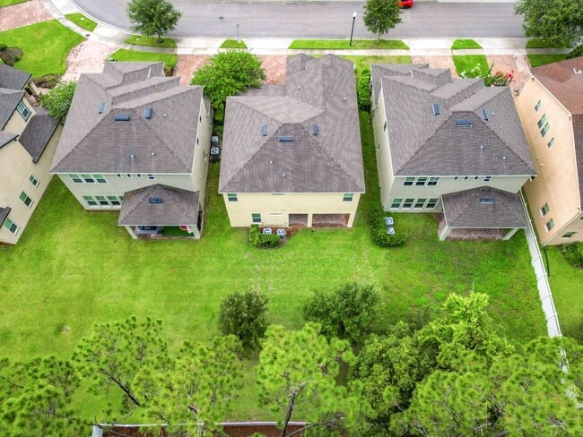 Building Photo - 5 Bedroom at Windstone at Heart of Winderm...