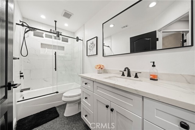 Building Photo - 28470 Rodgers Dr