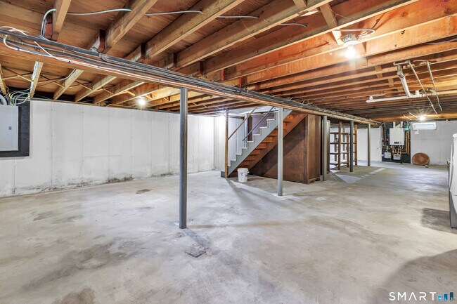 Building Photo - 200 Diane Terrace