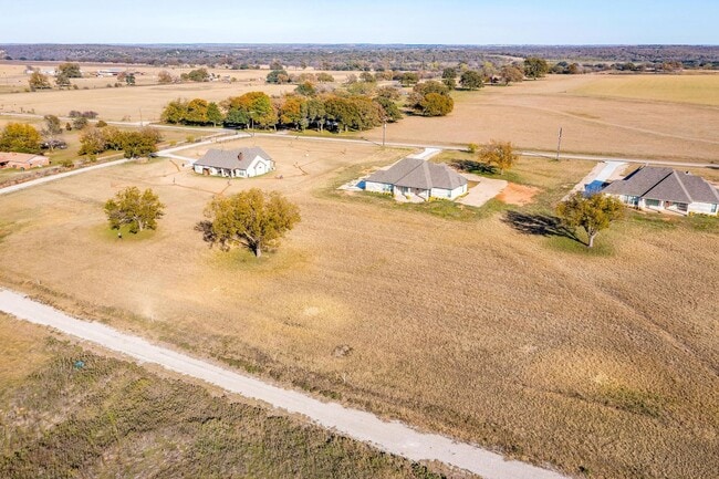 Building Photo - Amazing 5 Bed, 3 Bath New Build- Beautiful...