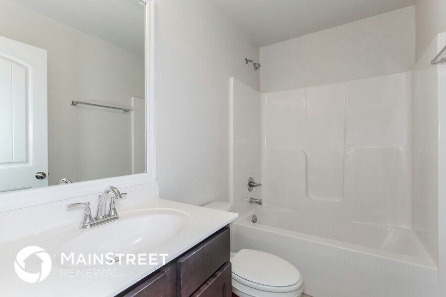 Building Photo - 253 Union Station Dr