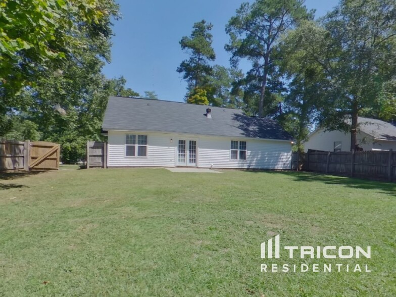 Building Photo - 202 Beaver Creek Dr