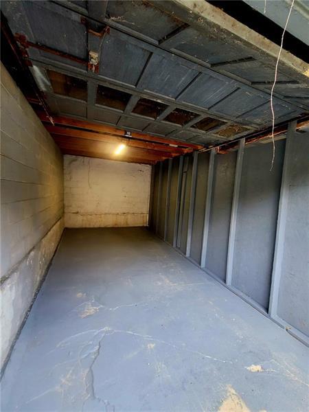 Building Photo - 3568 Beechwood Blvd