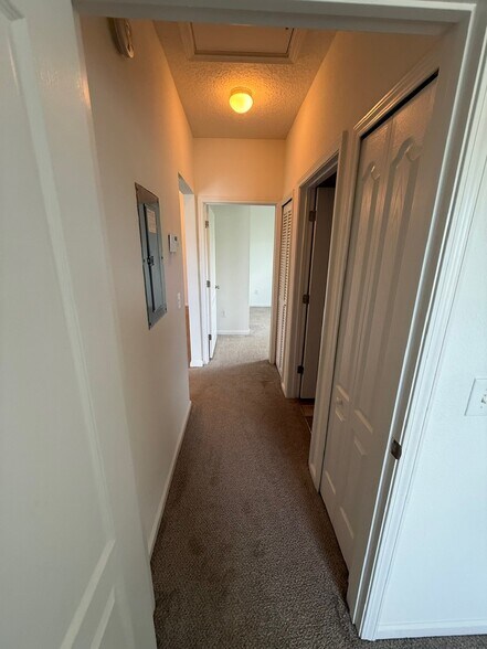 Building Photo - 4908 Key Lime Dr