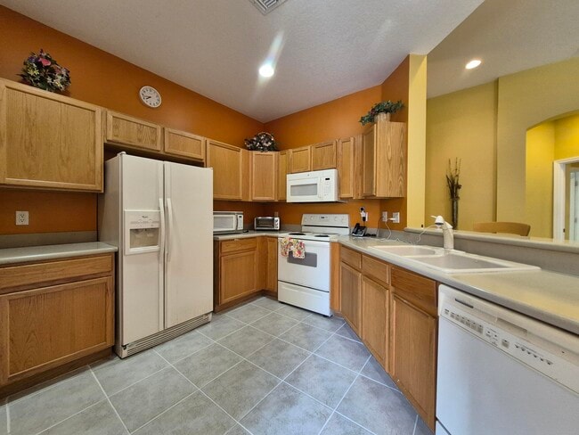 Building Photo - 12654 Via Ravenna