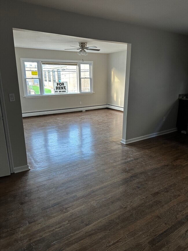 Building Photo - 64 40th St