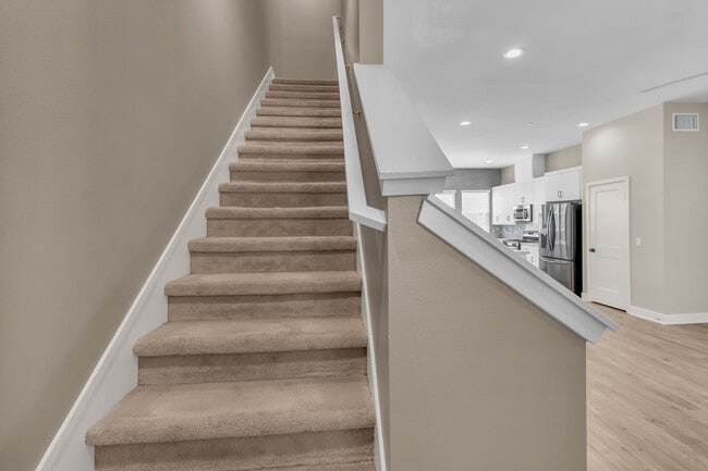 Building Photo - 945 E Mason Ln