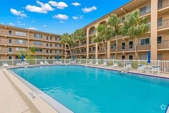 Building Photo - Welcome to Belleair Bluffs!!!!