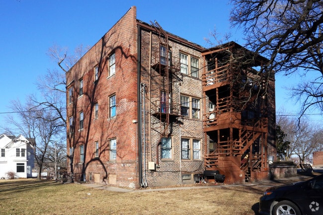 Building Photo - 821 19th St