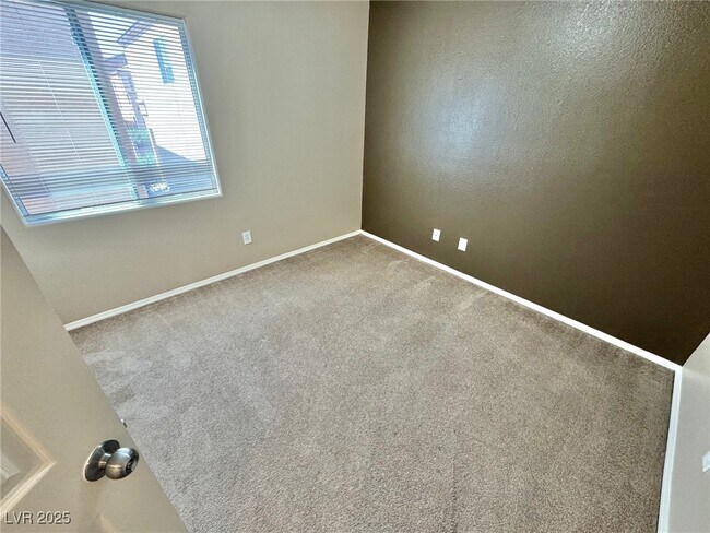 Building Photo - 10533 Kivas Ct