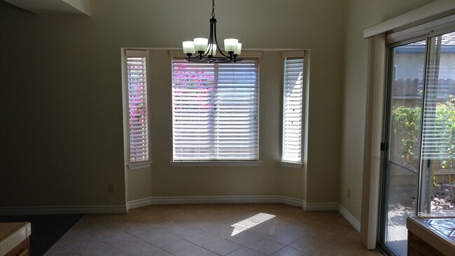 Building Photo - 2-Story home in NE Fresno, Clovis Unified Schools, super clean!