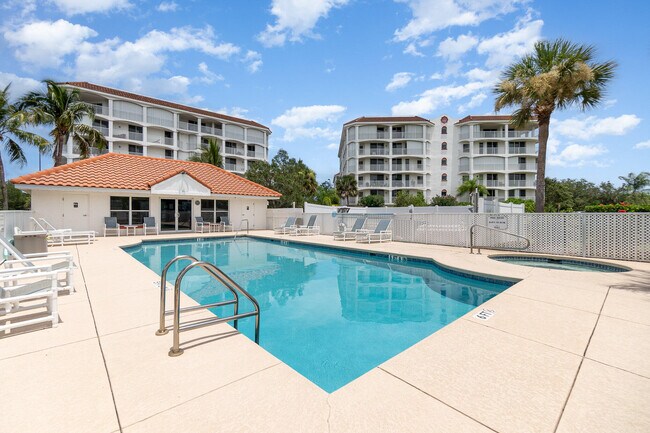 Building Photo - 801 Del Rio Way