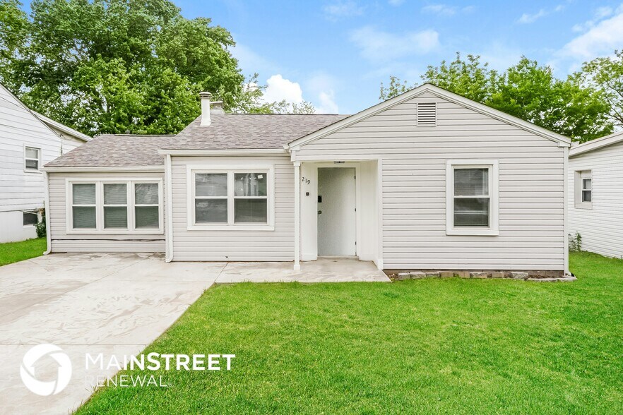 Building Photo - 219 Sadonia Ave